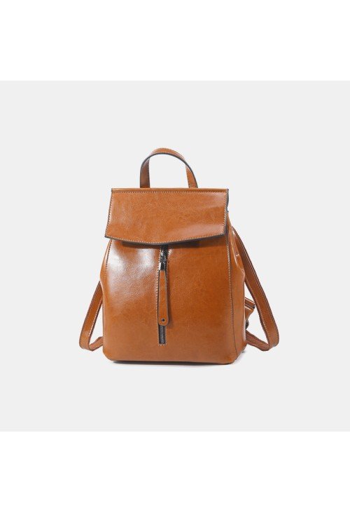 Elegant and comfortable waxed leather backpack