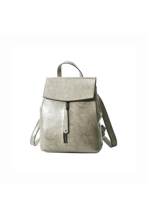 Elegant and comfortable waxed leather backpack