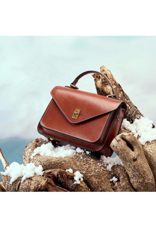 HB07-2-500x731-1 Luxurious smooth leather flap handbag