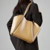 Smooth leather large capacity women's handbag
