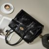 Luxurious large capacity soft leather women's handbag