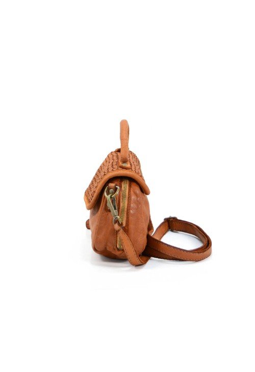 HB32-3-500x731-1 Vintage woven leather women's handbag
