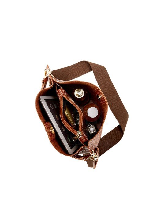Crocodile pattern leather waterproof casual bag