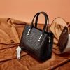 Luxurious crocodile pattern leather women's casual bag